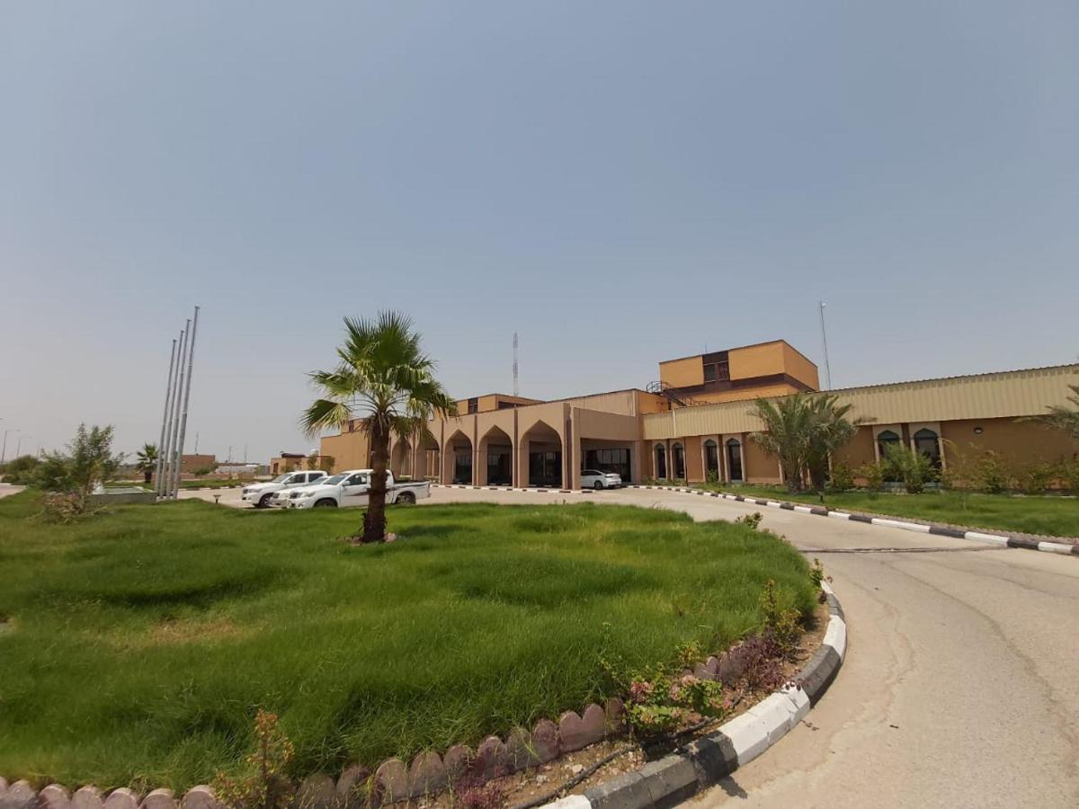 Basrah International Airport Hotel エクステリア 写真