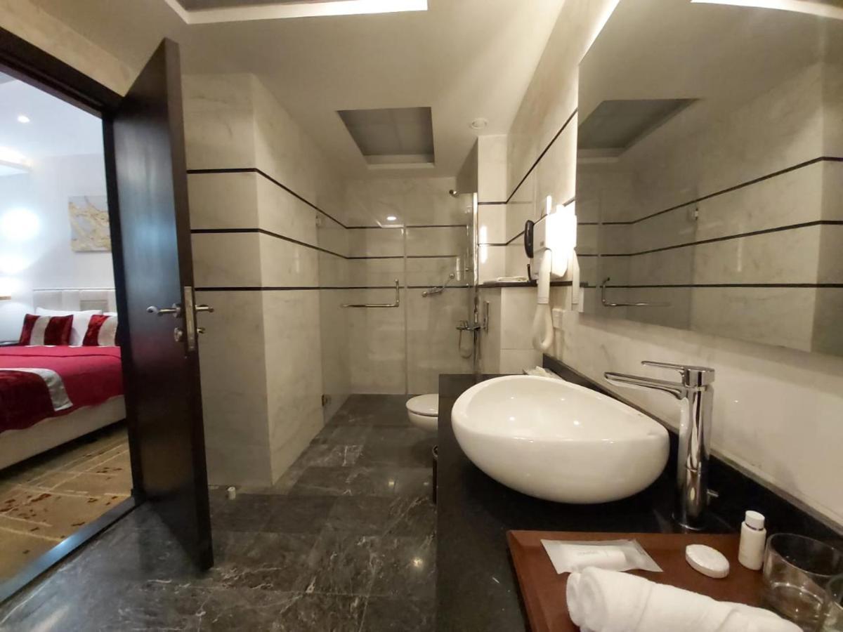 Basrah International Airport Hotel エクステリア 写真